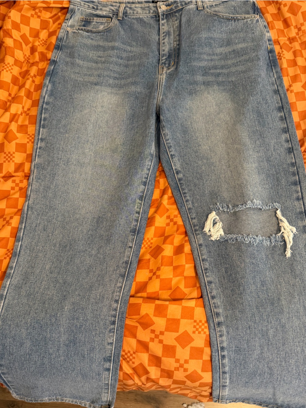PrettyLittleThing Light Blue Straight Leg Distressed Jeans